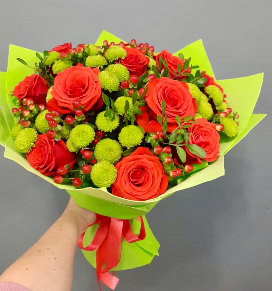 Букет цветов из: Хризантемы и Розы в Новосысоевке