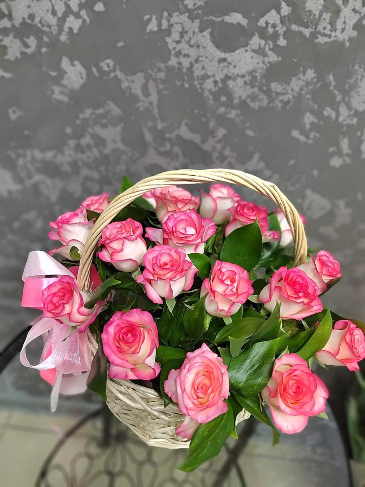 Цветочная композиция из Розы в корзине в Новосысоевке