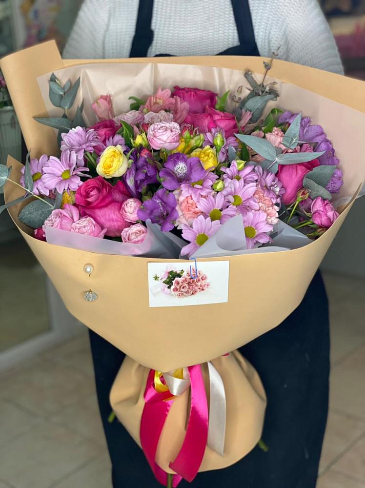 Букет цветов из: Хризантемы, Гвоздики и Альстромерии в Новосысоевке