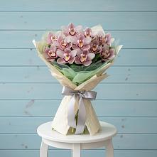 Букет цветов из:  Орхидеи и Розы #REPLACE_PRED# Новосысоевке