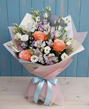 Букет цветов из:  Лизиантусы, Розы, Альстромерии и Гипсофила в Новосысоевке