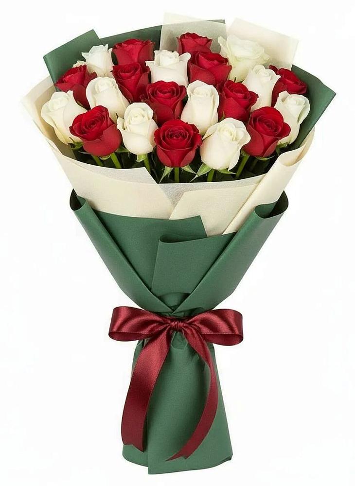 Букет Микс из красных и белых роз в Новосысоевке