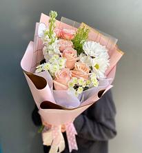 Букет цветов из:  Хризантемы и Розы в Новосысоевке