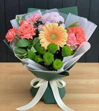 Букет цветов из:  Гвоздики, Розы, Герберы и Хризантемы в Новосысоевке
