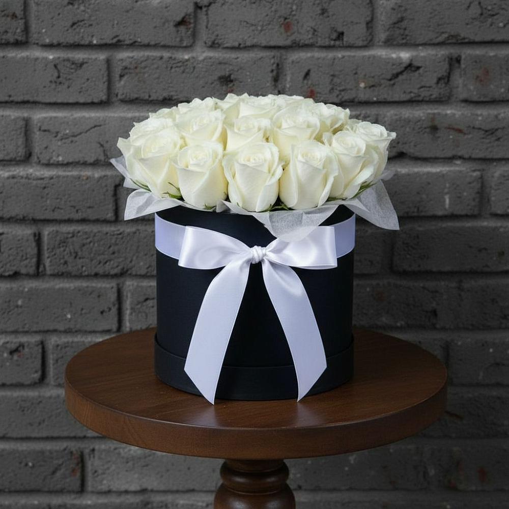 Цветочная композиция из Розы в шляпной коробке в Новосысоевке