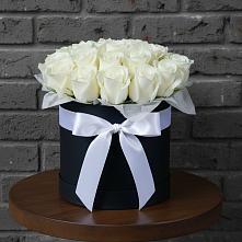 Цветочная композиция из Розы в шляпной коробке в Новосысоевке