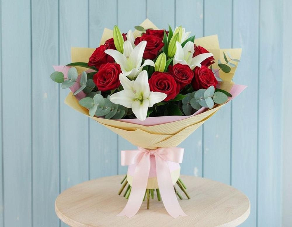 Букет цветов из: Лилии и Розы в Новосысоевке